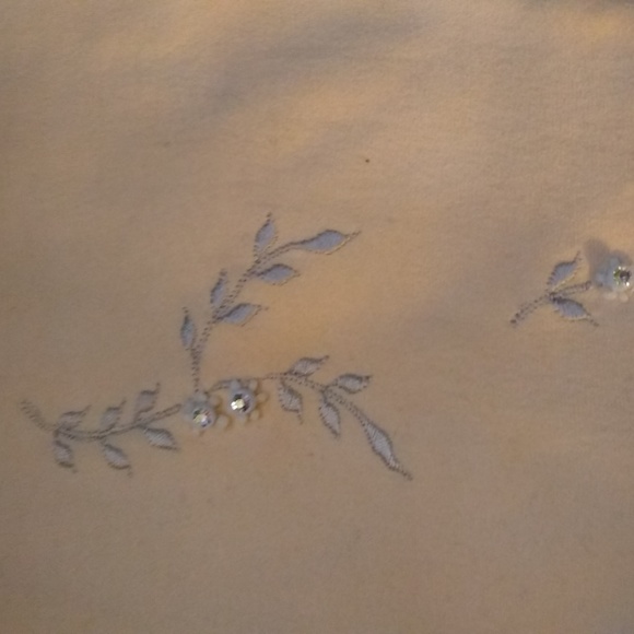 EUC Vintage Sears Embroidered Beige Gloves with Rhinestones - Picture 2 of 5